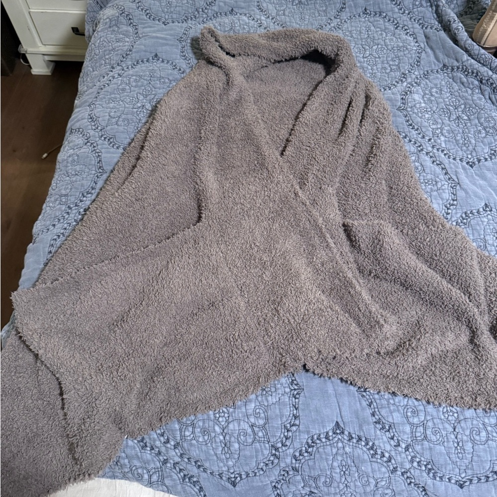 Barefoot Dreams Soft Gray Women's Poncho